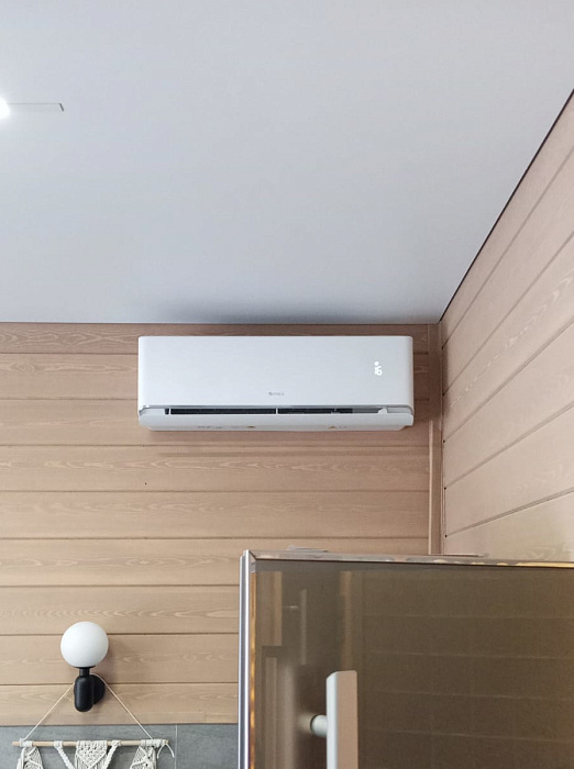 Gree GWH18AVDXE-K6DNA1A White